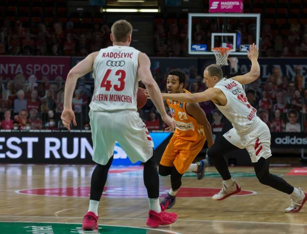 约维奇给球 约维奇给球