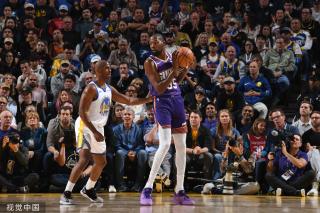 起伏不定 起伏不定